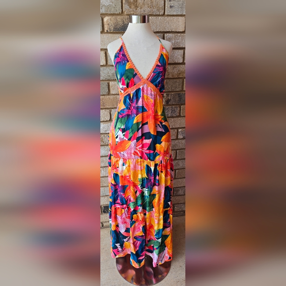 NWT SOFIA VERGARA HALTER MAXI DRESS BEACH FLORAL LADIES SMALL OPEN BACK